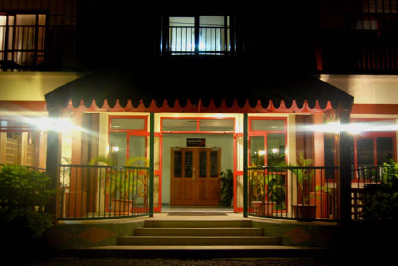Hotel Elisa Apia Esterno foto